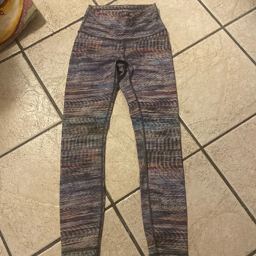 Lululemon leggings - Picture 1 of 3